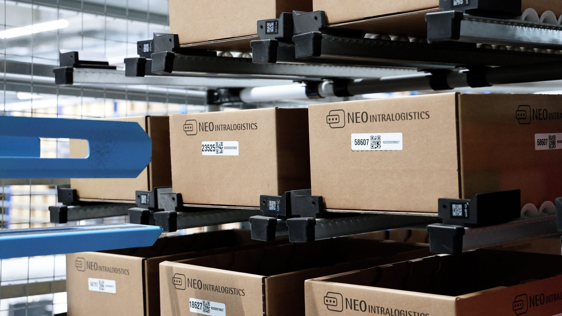 Labelled bins in shelf racking - the picker searches for the right position